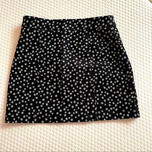 FLORAl ZIP-FRONT MINi SKIRT